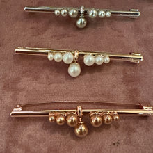 Load image into Gallery viewer, Elly Long Pearl Brooch