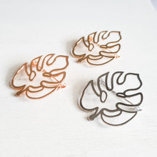 Load image into Gallery viewer, Monstera Outline Brooch