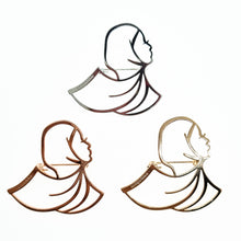 Load image into Gallery viewer, Acupofdee Hijabi Lady Brooch
