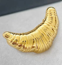 Load image into Gallery viewer, Kwasson Croissant Brooch
